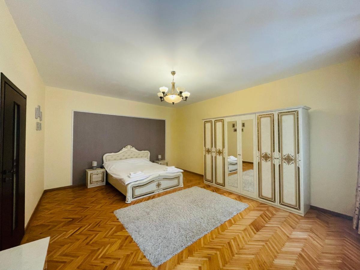 Londof Schei Apartments - Downtown Braşov Extérieur photo
