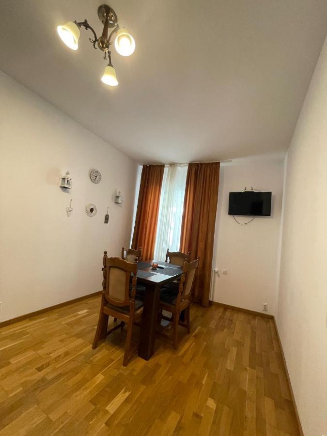 Londof Schei Apartments - Downtown Braşov Extérieur photo
