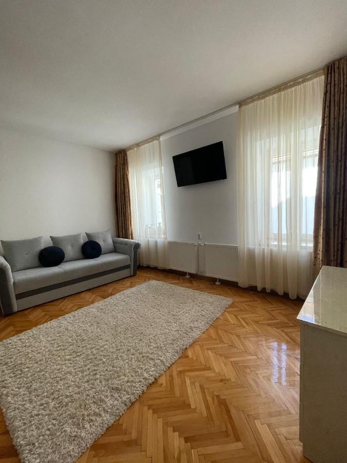 Londof Schei Apartments - Downtown Braşov Extérieur photo